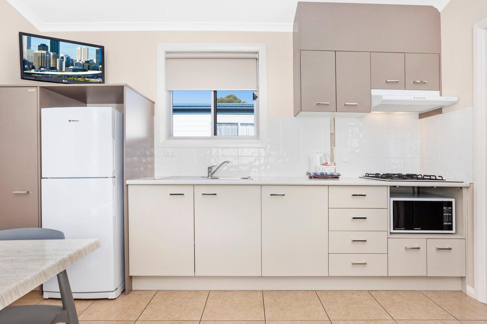 Big4 Easts Beach Holiday Park Kiama Room photo