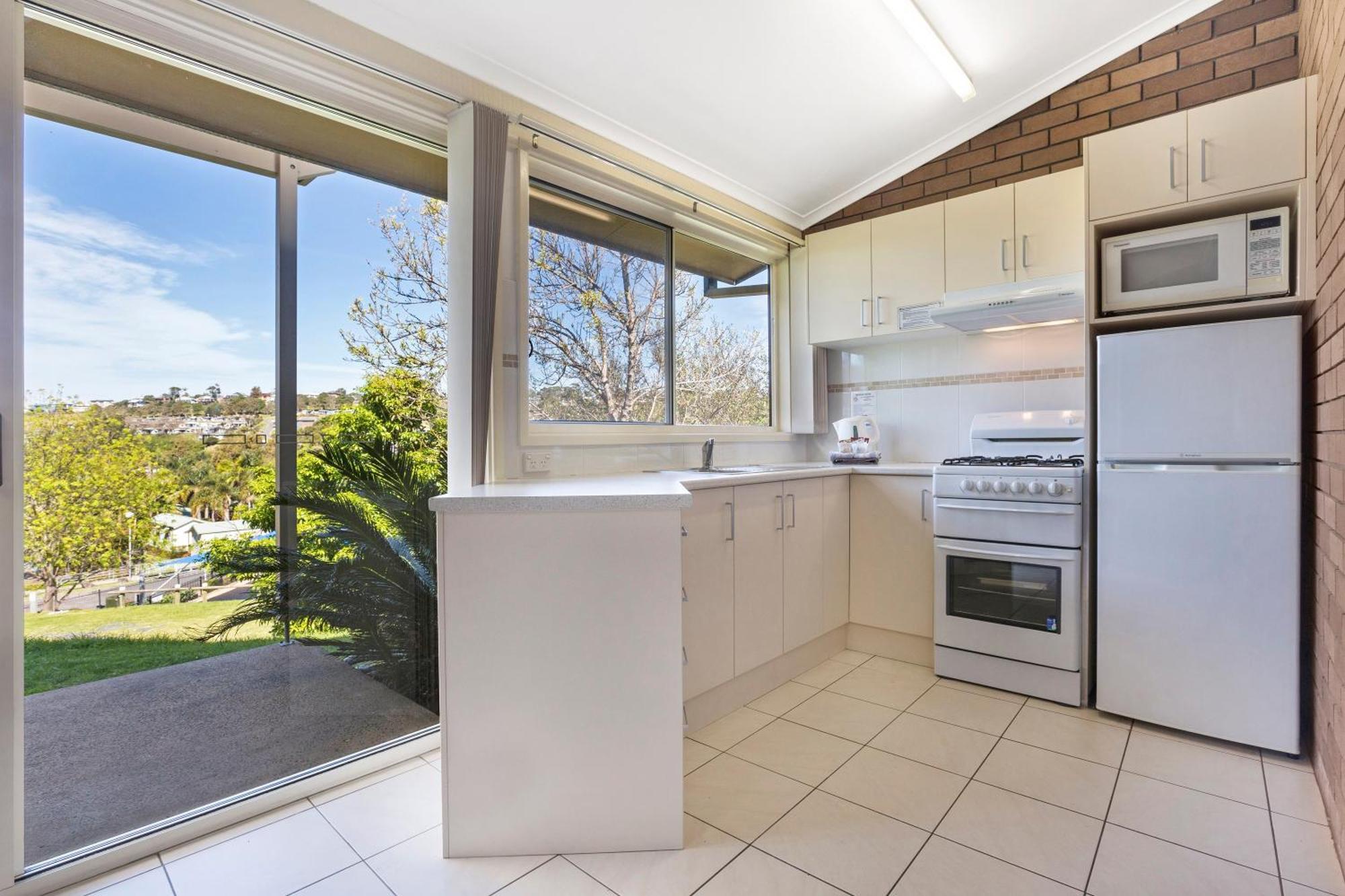 Big4 Easts Beach Holiday Park Kiama Room photo